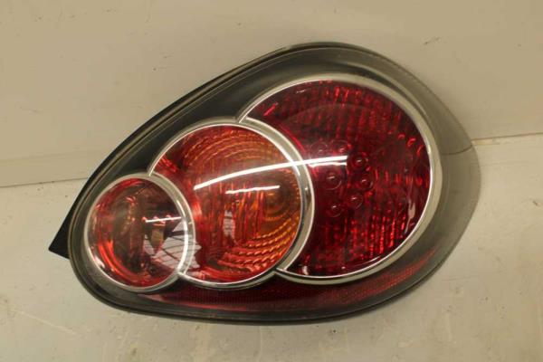 FEU ARRIERE DROIT TOYOTA - Vue 1